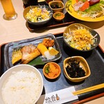 板前バル LIVE FISH MARKET - 