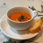 洋食 広亭タナカ - トマトとじゃがいもの温かいスープ