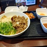 吉野家 - 吉野家の冷やし麺　キムチ付