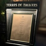308109953 - 