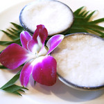 Warm coconut pudding