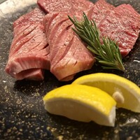 和牛とワイン 焼肉きゅうこん - 