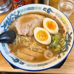 旭川らぅめん青葉 本店 - 正油ラーメン+トッピングたまご