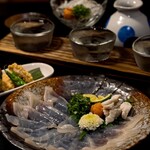 泳ぎとらふぐ活蟹料理 あじ平 - 