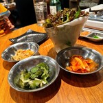 豊味韓 - おかず