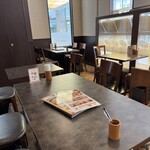 神戸元町ドリア - 内観