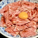 ルッカ - チーズ牛刺し