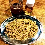 沖縄酒場 離〜Hanare〜 - 具のない？島焼きそば