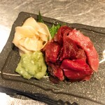 沖縄酒場 離〜Hanare〜 - なはまぐろ中落ち刺し