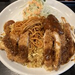 ゴリラ食堂 - 大盛り50円