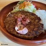 Popeye - 使用優惠券的白金豬肉煎排在漢堡上