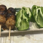 やきとり ミートステーション - たれつくね+生ピーマン