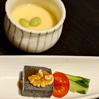 隠れ房 川崎店 - 冷製茶碗蒸し、黒ごま豆腐 鼈甲餡