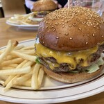 ムースヒルズバーガー - 