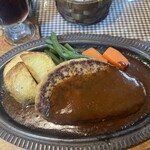 レストラン ココット - 大人気デミグラスハンバーグ。