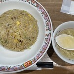 餃子の王将 - 炒飯580円＋大盛160円