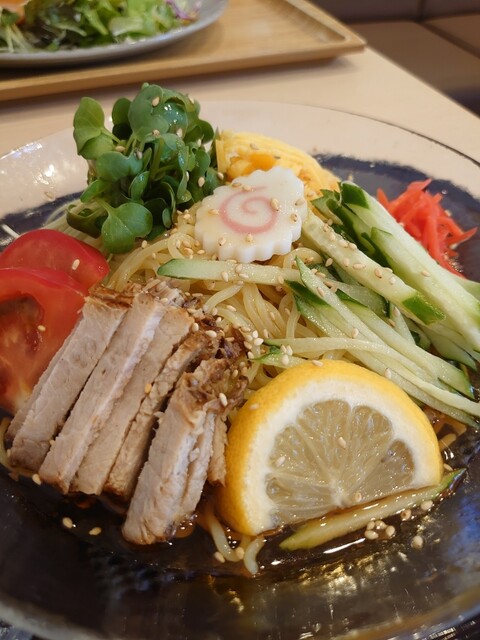 Keishoku Kissa Yawaragi