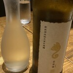 旬菜 青山 - 独特な酸味、旨味があり飲みにくくなるギリギリ手前なので印象に残る味。こちらもスッキリ飲めるので美味しい。