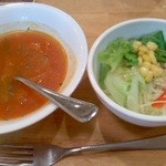 ポポラマーマ - セットのスープとサラダ