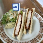 GOZZA - 沖縄県産島豚ロースカツサンド！