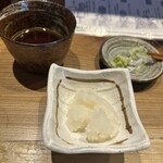 玄蕎麦 しんがり - 玄蕎麦（冷）（お代わり3皿まで無料）＋お代わり2皿
＋大根おろし
990円＋無料＋150円