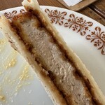 GOZZA - この厚さですが 歯切れ良くてソースとの絡み パンの厚さもパーフェクト