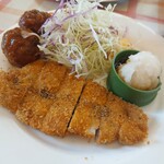 パキラ - ポークカツとミートボール