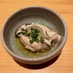 すしやのたい悟 - 生牡蠣さんでーす。①