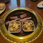 炭火焼肉 上杉 郡山店 - 