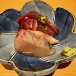 すしやのたい悟 - 鰆と鰹の軽い漬けさんでーす。①