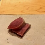 すしやのたい悟 - めじ鮪藁焼さんでーす。②