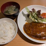 社 - ハンバーグ定食　800円