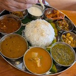 南インドレストランMARUDHU - 彼女の、ベジミールスセット