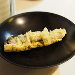 天錦 - 食事の中盤に、海老の海苔巻き揚げが…