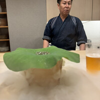日本料理 みや  - 最初の一品のプレゼンテーション