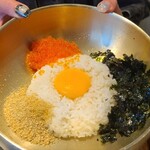 韓国料理 キムチャチャ - カンジャンセウを入れて混ぜ混ぜご飯最高でした(,,>᎑<,,)♡