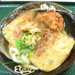 はなまるうどん イオン福島店 - きつねうどん（＋唐揚げ、花かつを）