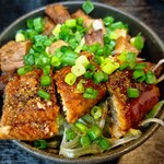 麺屋 青山 - うなやき丼600円