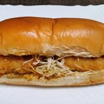 コッペ田島 - こく旨チキンカツカレー (今月の限定コッペ)