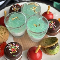 DINING & BAR TABLE 9 TOKYO - 