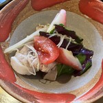 旬菜処 びいどろ - 旬の島野菜と島豚の冷しゃぶサラダ