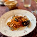 ラ スフォリーナ - リングイネのペスカトーラ 魚介のトマトソース