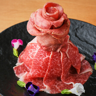 60周年記念のお肉や評判のロースなど和牛を中心とした厳選肉