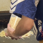 鉄板焼 OMURAYA - ここでも天かすを。