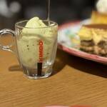 ピッツェリア トラットリア ダ オカピート - キウイのジェラート