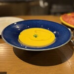 ピッツェリア トラットリア ダ オカピート - 人参の冷製ポタージュ