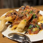 ピッツェリア トラットリア ダ オカピート - 揚げなすのトマトソースと揚げ生地で、アンジョレッティ風にアレンジしていただいた