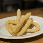 ピッツェリア トラットリア ダ オカピート - 揚げ生地