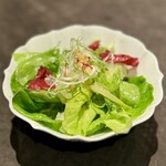 YORONIKU TOKYO AZABUDAIHILLS - 特製塩ダレのサラダ