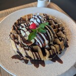 全日餐飲 月之路 - 